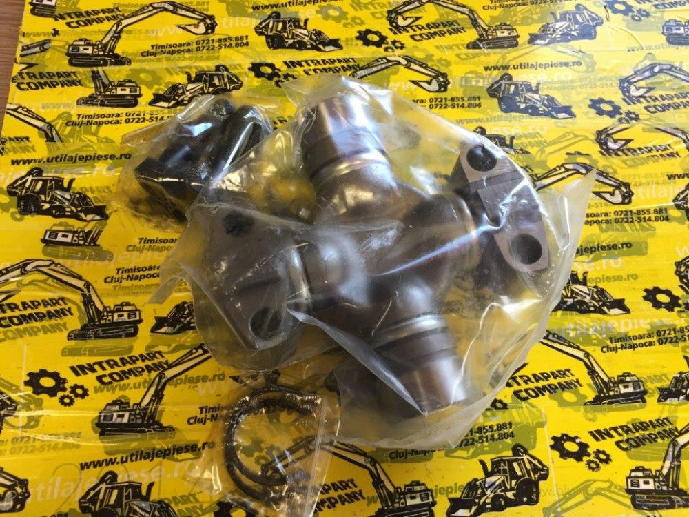 Cruce cardanica buldozer, Komatsu, D65E D65EX D65P - 14X-11-11110