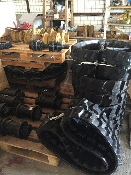 Senila cauciuc excavator, Kubota KH045, Hitachi EX50URG, Caterpillar 305 - 40072572W